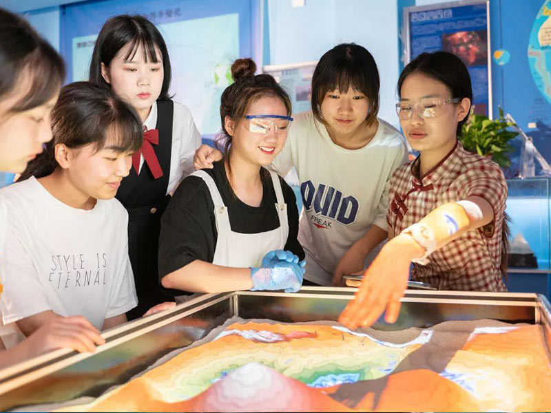 镇巴数字化地理实验室