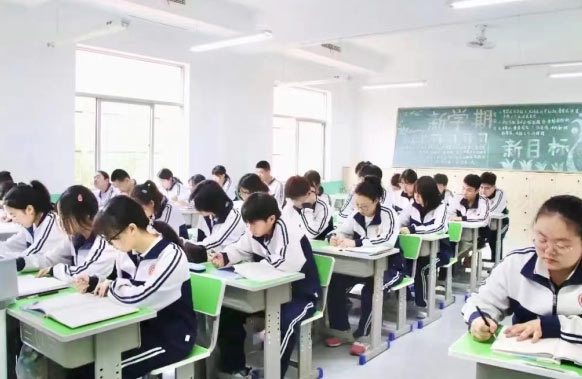 镇巴国际升学班